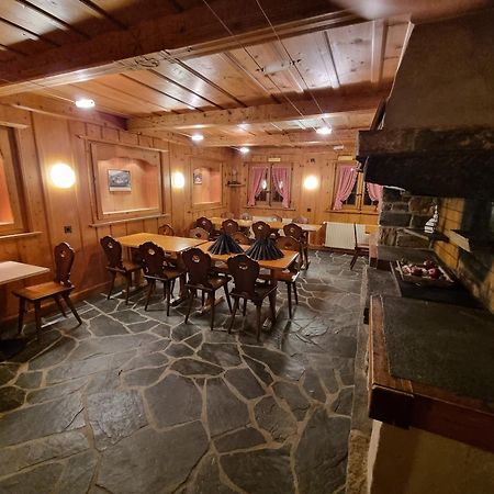 Le Catogne Hotel ออร์ซิแยร์ ภายนอก รูปภาพ